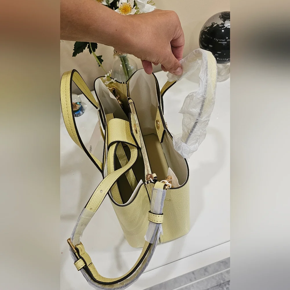 Tory Burch Lemon Leather Tote Bag - Picture 4 of 8